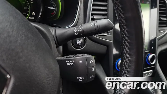 Renault Megane 2020 thumb 10