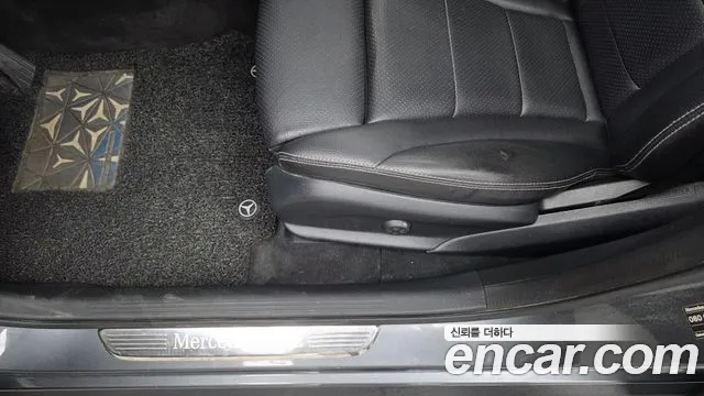 Mercedes-Benz GLC 2019 thumb 5