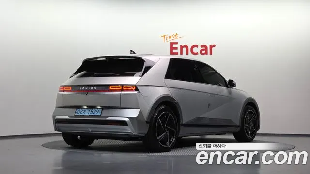 Hyundai IONIQ 5 2024 thumb 3