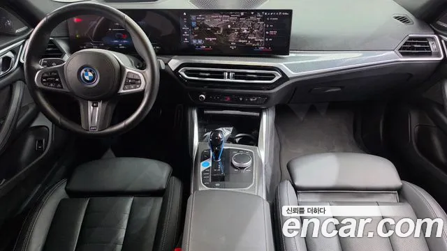 BMW i4 2023 thumb 12