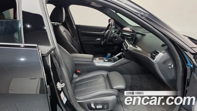 BMW i4 2023 thumb 4