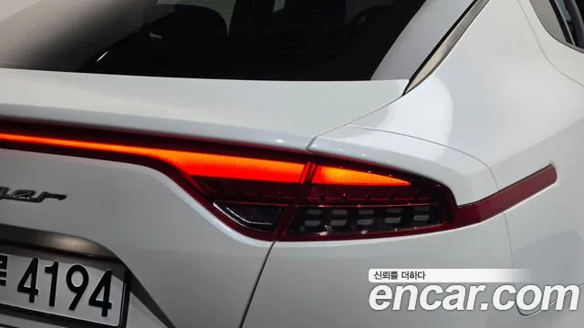 Kia Stinger 2021 thumb 4