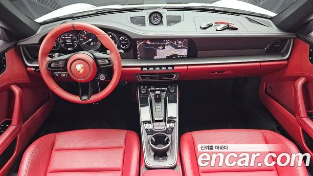 Porsche 911 2020 thumb 12