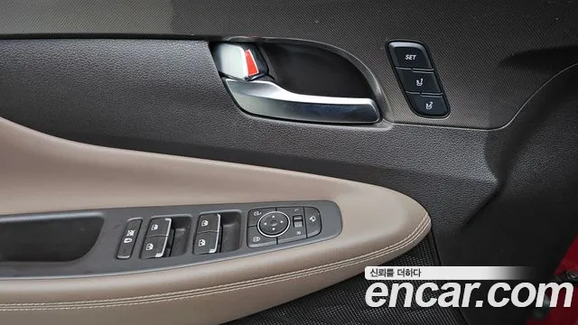 Hyundai Santa Fe 2019 thumb 5