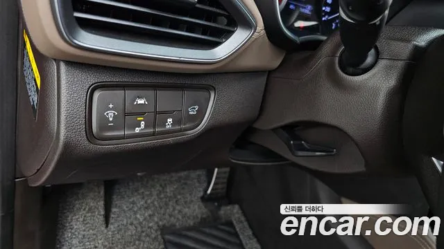 Hyundai Santa Fe 2019 thumb 12
