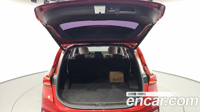 Hyundai Santa Fe 2019 thumb 4