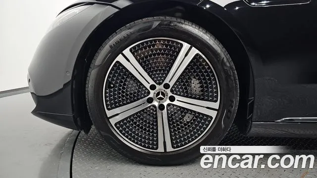Mercedes-Benz EQS 2022 thumb 8