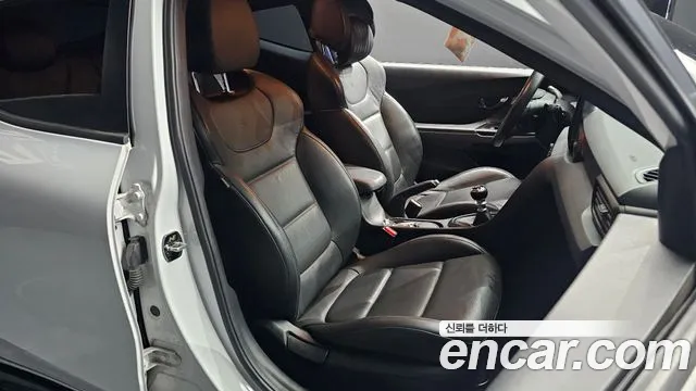 Hyundai Veloster 2019 thumb 2