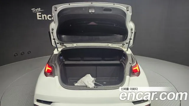 Hyundai Veloster 2019 thumb 3