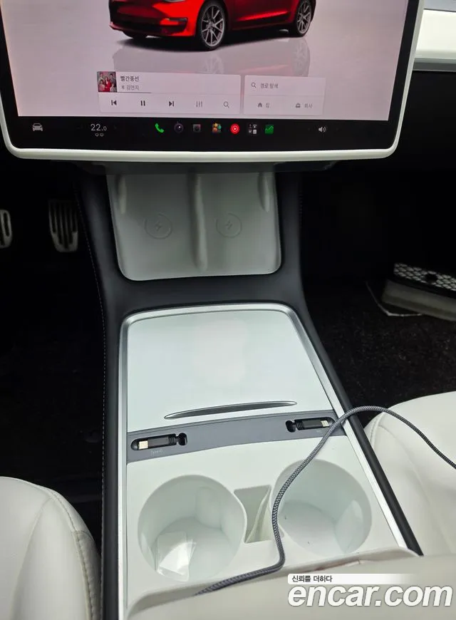 Tesla Model 3 2022 thumb 7