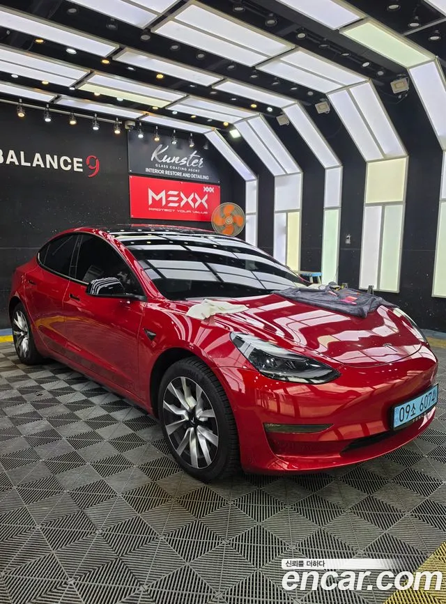 Tesla Model 3 2022 thumb 11