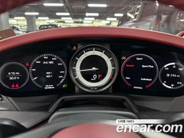 Porsche 911 2020 thumb 11