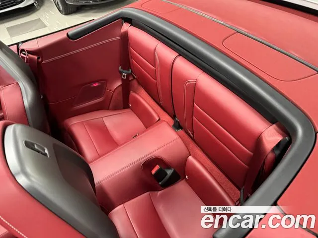 Porsche 911 2020 thumb 3