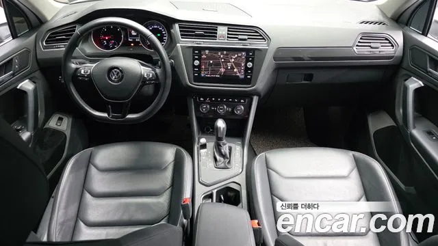 Volkswagen Tiguan 2020 thumb 3