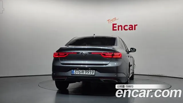 Renault Megane 2023 thumb 10