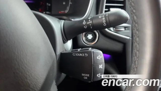 Renault Megane 2023 thumb 2
