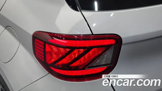 Hyundai Venue 2023 thumb 3