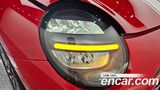 Mini Hatch 2026 thumb 4