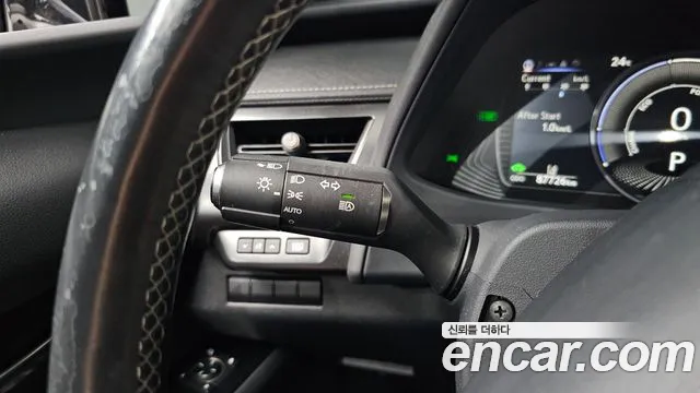 Lexus UX 2019 thumb 7