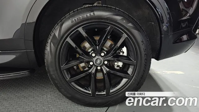 Land Rover Discovery Sport 2024 thumb 6
