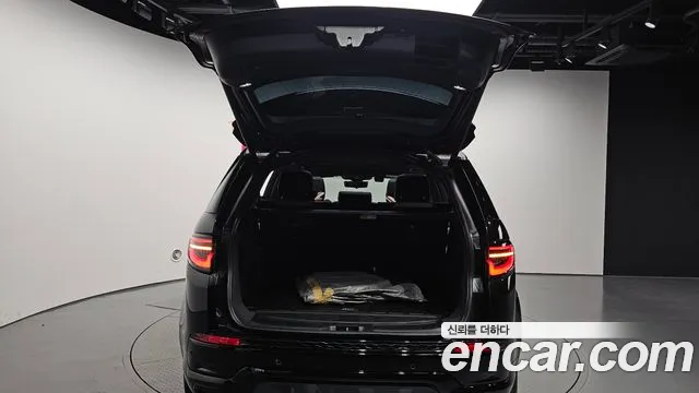 Land Rover Discovery Sport 2024 thumb 9