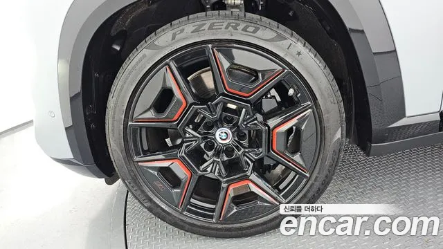 BMW XM 2024 thumb 7