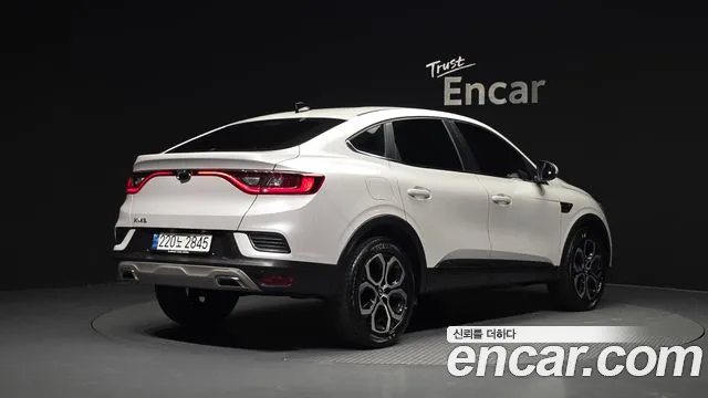 Renault Arkana 2023 thumb 2
