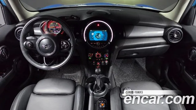 Mini Hatch 2019 thumb 12