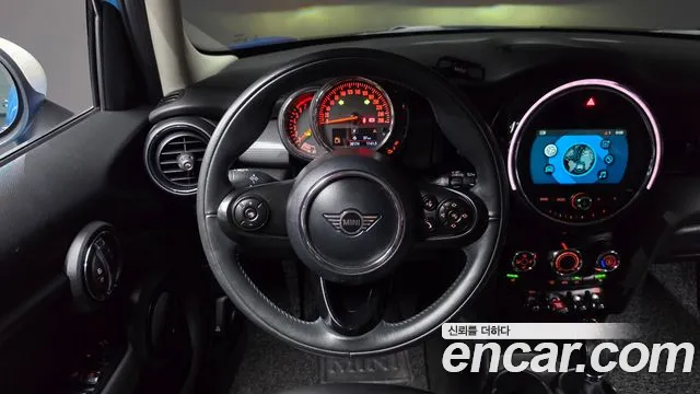 Mini Hatch 2019 thumb 5
