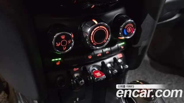 Mini Hatch 2019 thumb 8