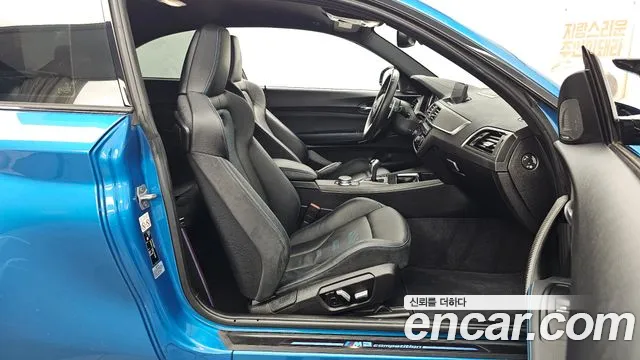 BMW M2 2019 thumb 10