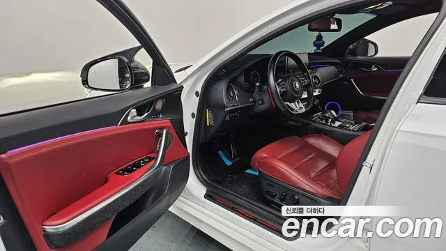 Kia Stinger 2019 thumb 10