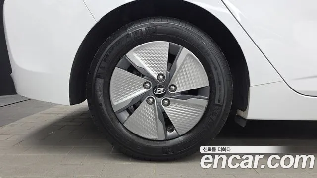 Hyundai IONIQ 6 2019 thumb 4