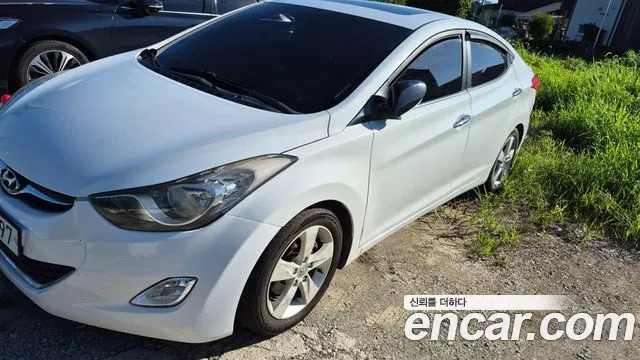 Hyundai Avante 2010 thumb 4