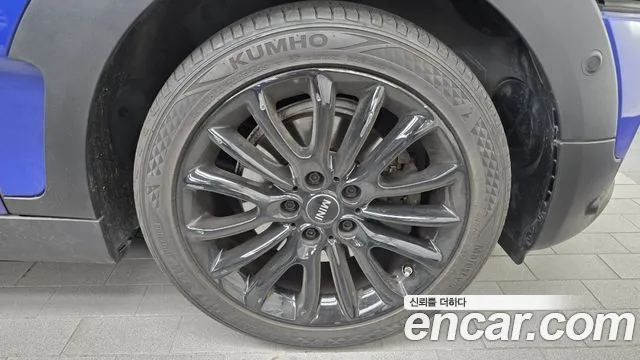 Mini Clubman 2020 thumb 10