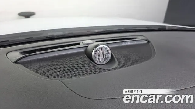 Volvo V60 2019 thumb 4