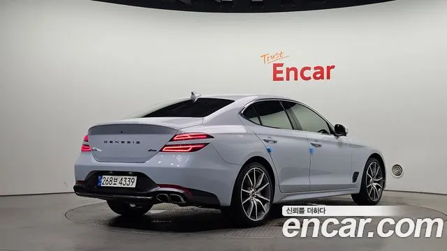 Genesis G70 2022 thumb 10