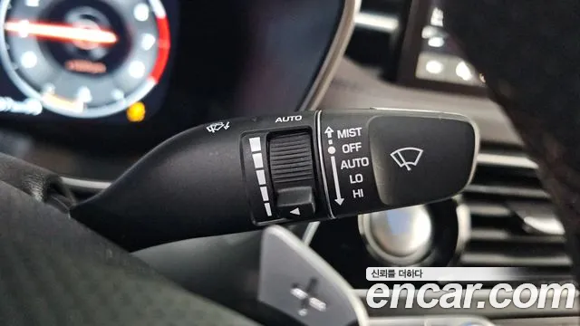 Genesis G70 2022 thumb 11