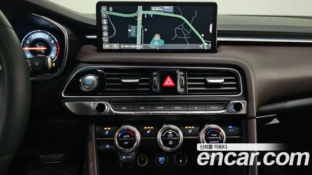 Genesis G70 2022 thumb 7