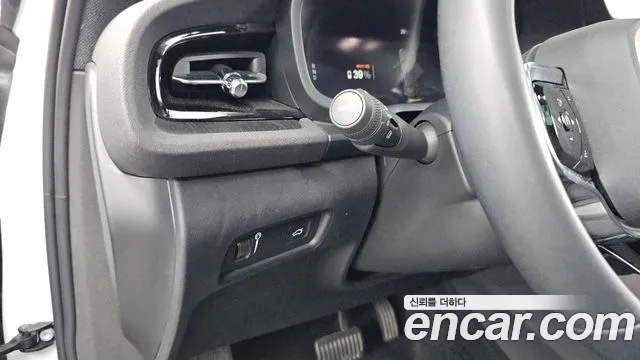 Polestar 2 2022 thumb 11
