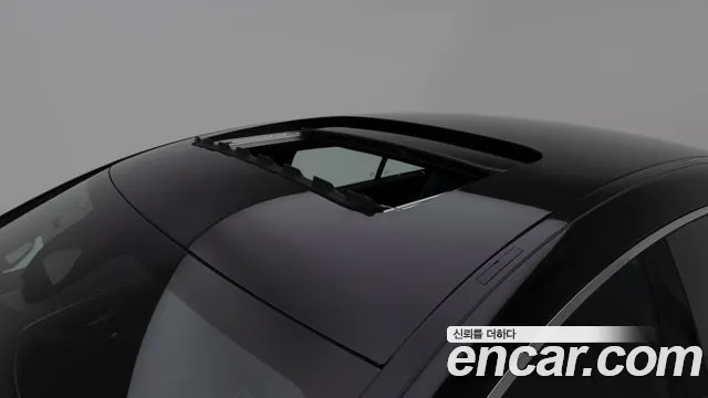Mercedes-Benz AMG GT 2025 thumb 3