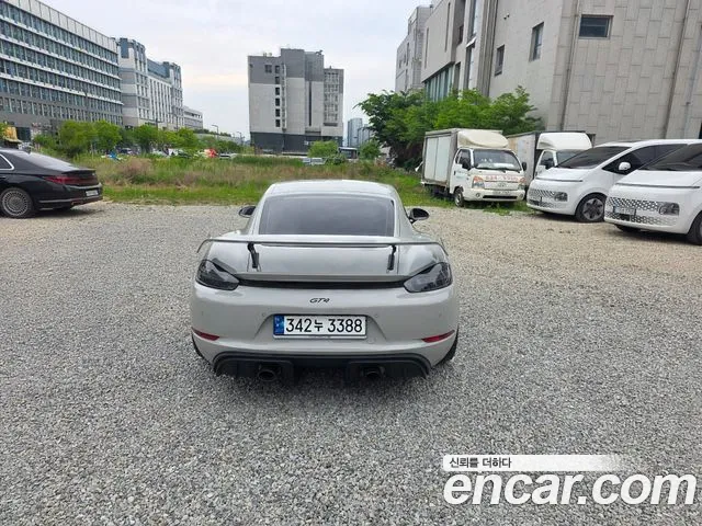 Porsche Cayman 2022 thumb 12