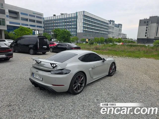 Porsche Cayman 2022 thumb 9