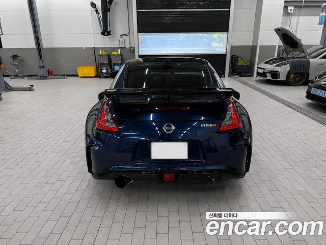 Nissan 370Z 2009 thumb 3