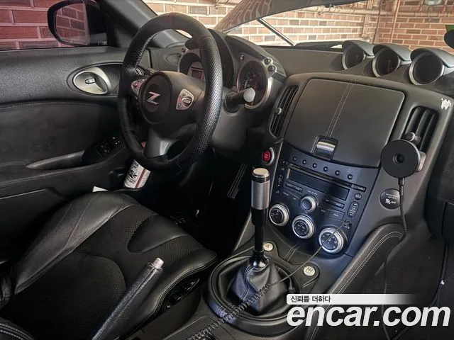 Nissan 370Z 2009 thumb 7