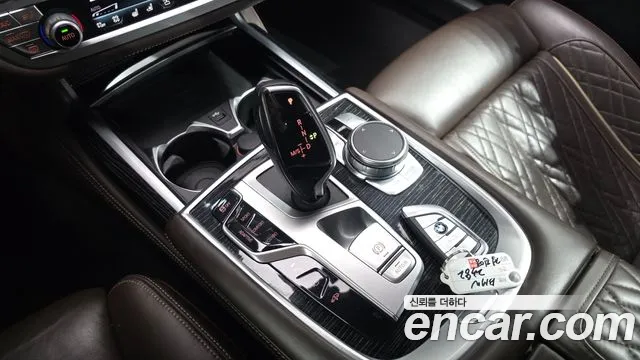 BMW 7 серии 2020 thumb 11