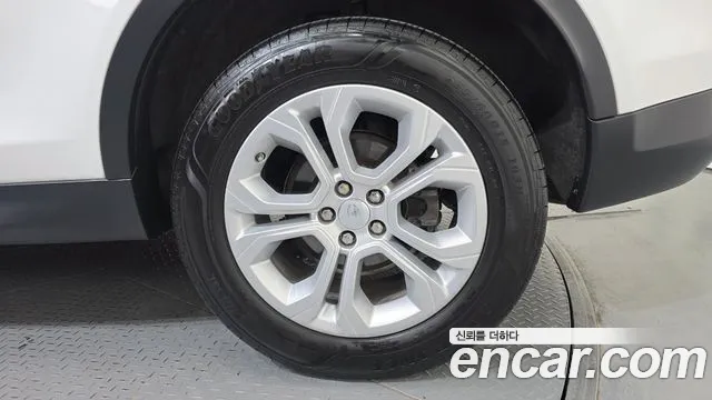 Land Rover Discovery Sport 2020 thumb 2