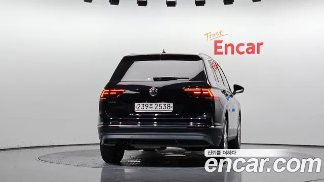 Volkswagen Tiguan 2020 thumb 11