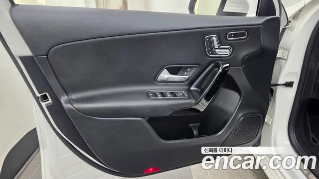 Mercedes-Benz A-Класс 2019 thumb 4