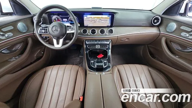 Mercedes-Benz E-Класс 2019 thumb 2